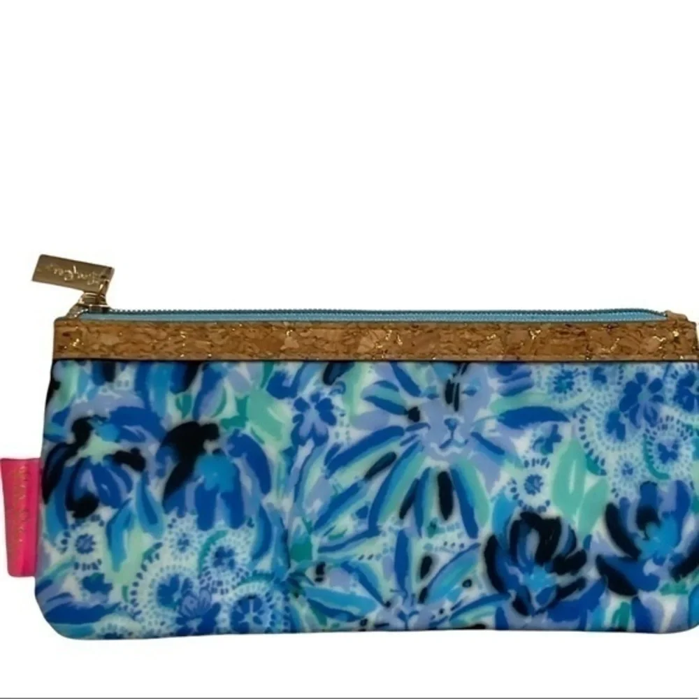Lilly Pulitzer blue cosmetic bag pouch